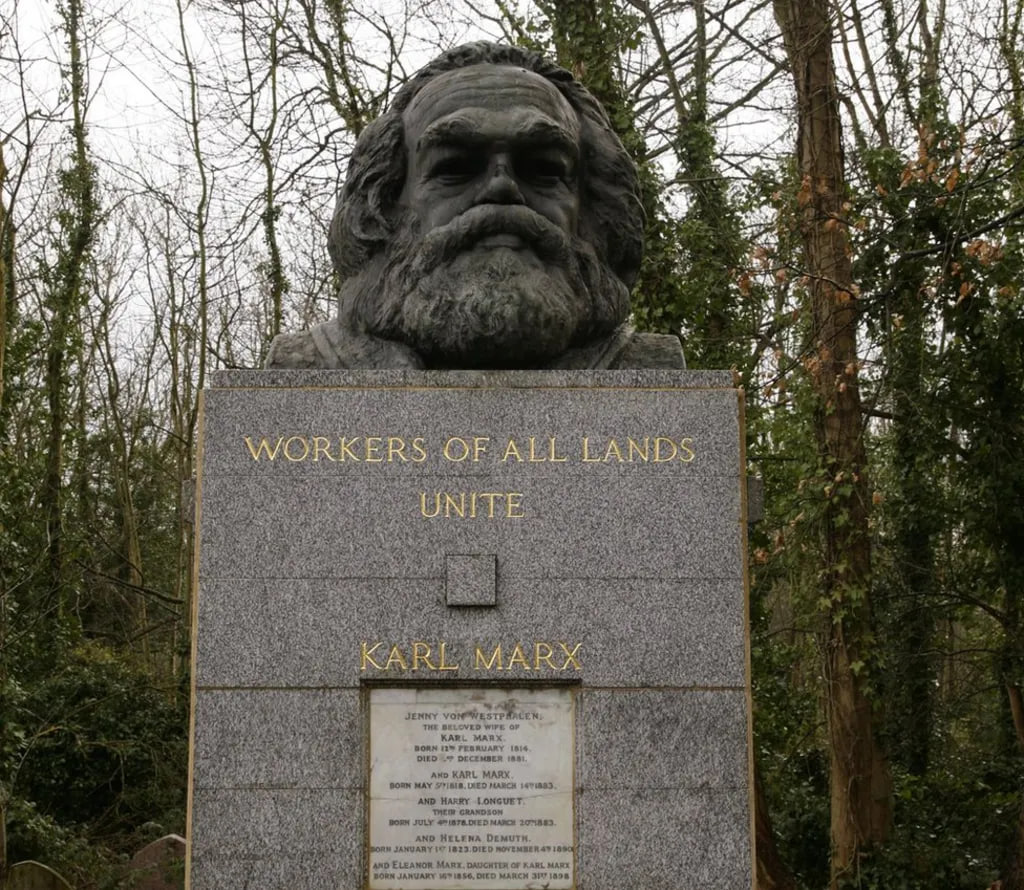 MonumentKarlMarx